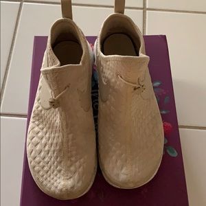 Nike off white sneaker